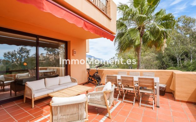 Resale - Apartment - Benahavís - Benahavís Centro