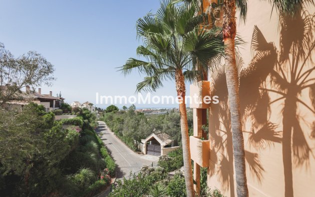 Resale - Apartment - Benahavís - Benahavís Centro