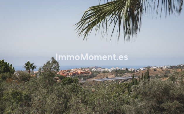 Resale - Apartment - Benahavís - Benahavís Centro