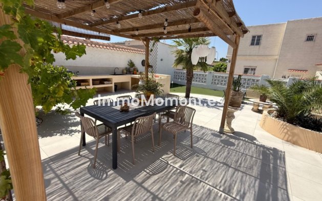 Resale - Detached villa - Torrevieja - Torrevieja Centro