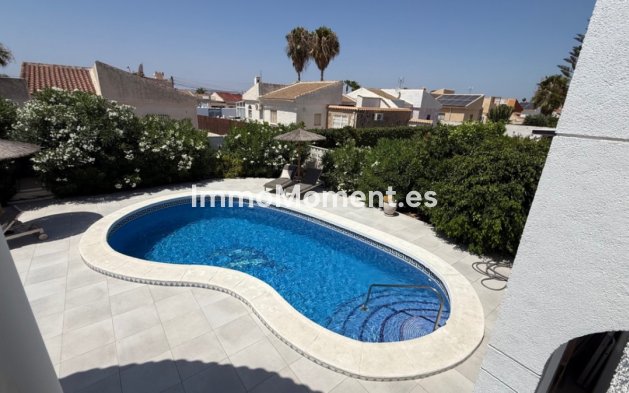 Resale - Detached villa - Torrevieja - Torrevieja Centro