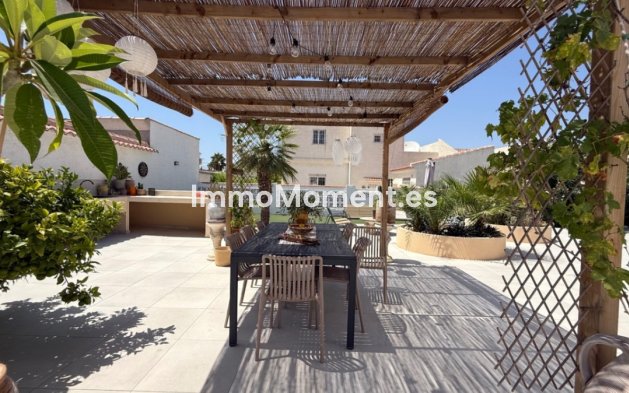 Resale - Detached villa - Torrevieja - Torrevieja Centro