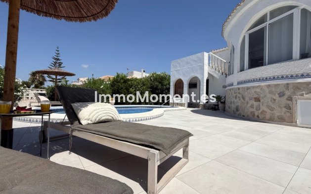 Resale - Detached villa - Torrevieja - Torrevieja Centro