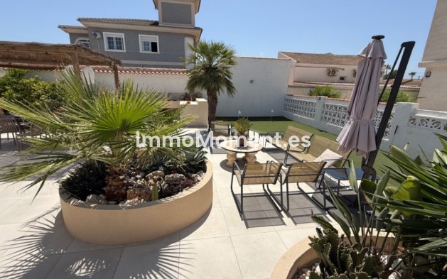 Resale - Detached villa - Torrevieja - Torrevieja Centro