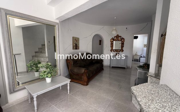 Bestaande woning - Vrijstaande villa - Orihuela - Orihuela Centro
