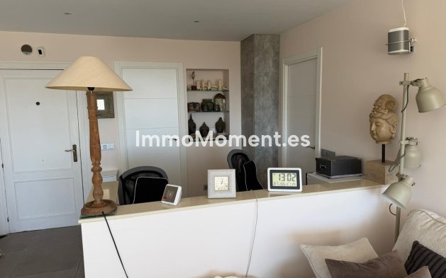 Resale - Apartment - Benahavís - Benahavís Centro