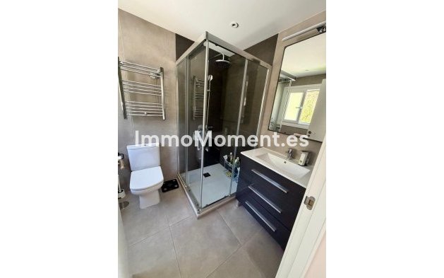 Resale - Apartment - Benahavís - Benahavís Centro