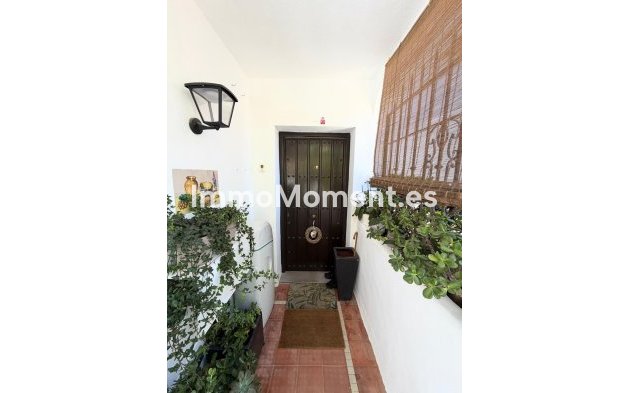 Resale - Apartment - Benahavís - Benahavís Centro