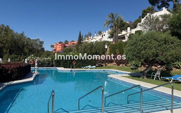 Resale - Apartment - Benahavís - Benahavís Centro