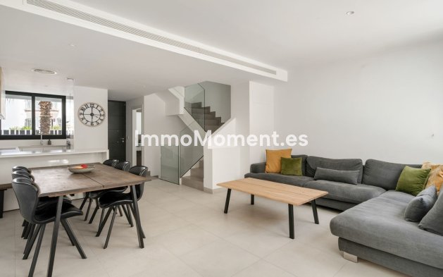 Resale - Townhouse - Estepona - Estepona Centro
