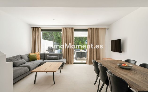 Resale - Townhouse - Estepona - Estepona Centro
