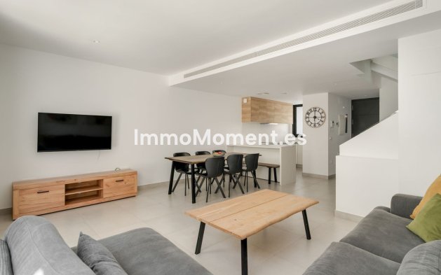 Resale - Townhouse - Estepona - Estepona Centro