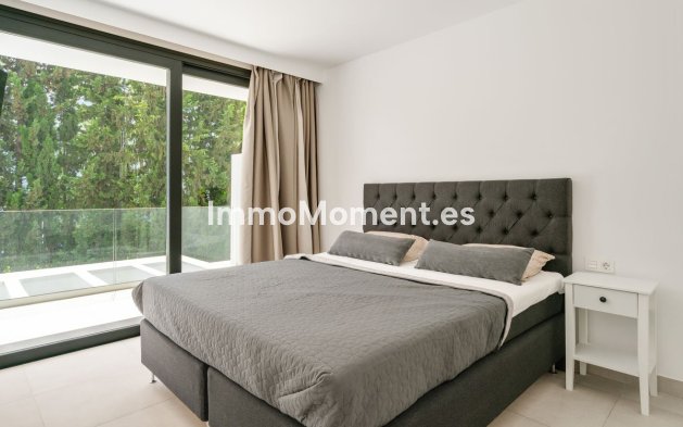 Resale - Townhouse - Estepona - Estepona Centro