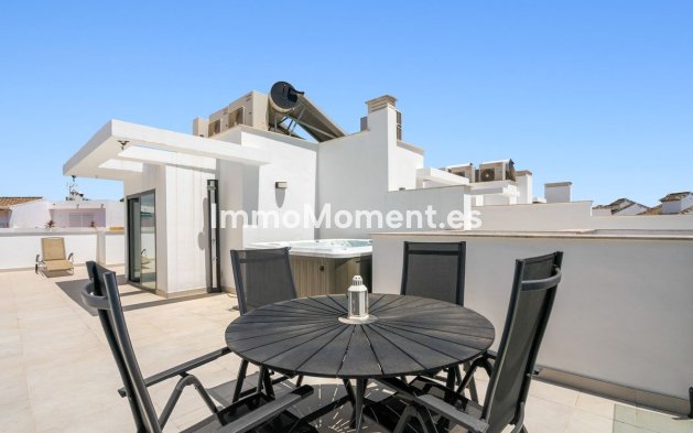 Resale - Townhouse - Estepona - Estepona Centro