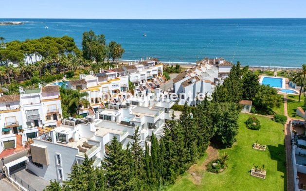 Resale - Townhouse - Estepona - Estepona Centro
