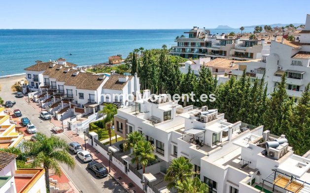 Resale - Townhouse - Estepona - Estepona Centro