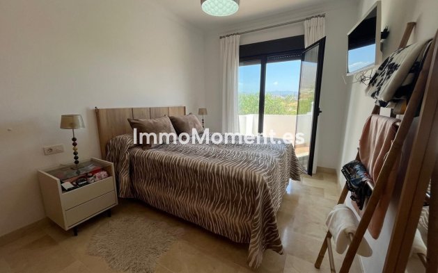 Resale - Townhouse - Estepona - Estepona Centro