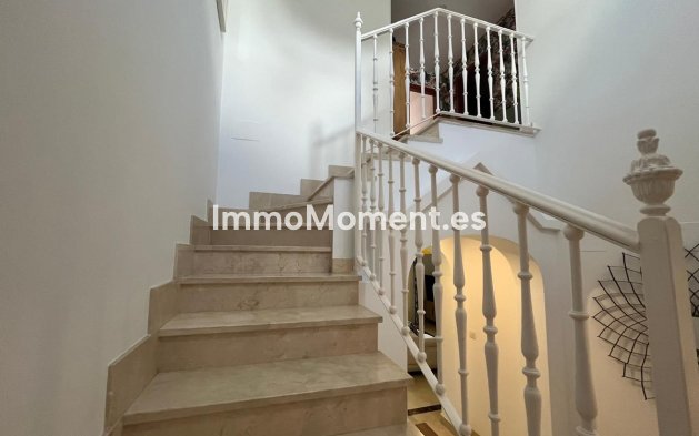 Resale - Townhouse - Estepona - Estepona Centro