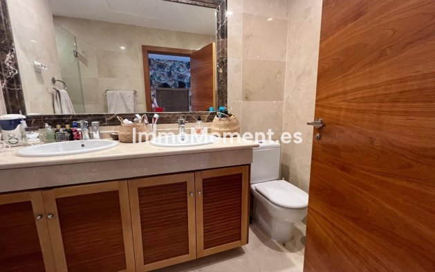 Resale - Townhouse - Estepona - Estepona Centro