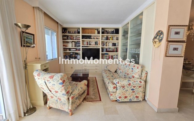 Resale - Apartment - Benahavís - La Quinta