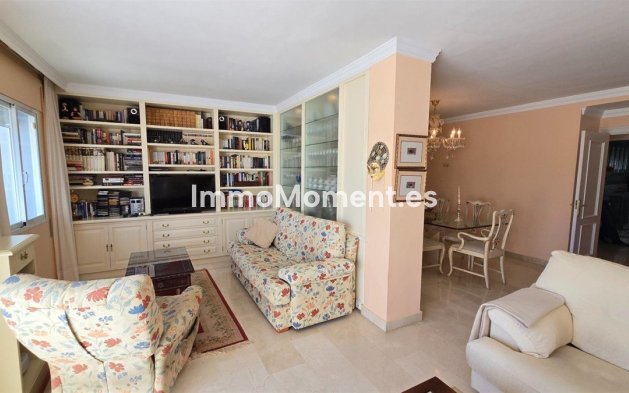 Resale - Apartment - Benahavís - La Quinta