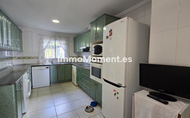 Resale - Apartment - Benahavís - La Quinta