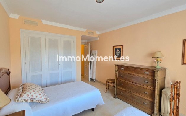 Resale - Apartment - Benahavís - La Quinta