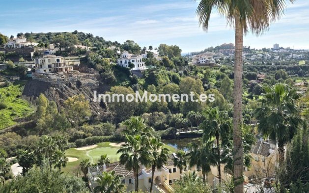 Resale - Apartment - Benahavís - La Quinta