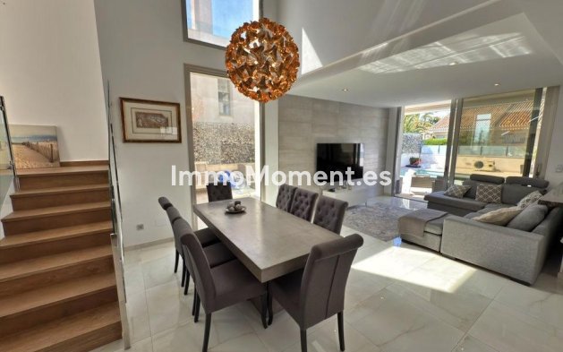 Resale - Detached villa - Orihuela - Villamartín