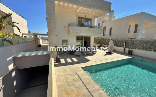 Resale - Detached villa - Orihuela - Villamartín