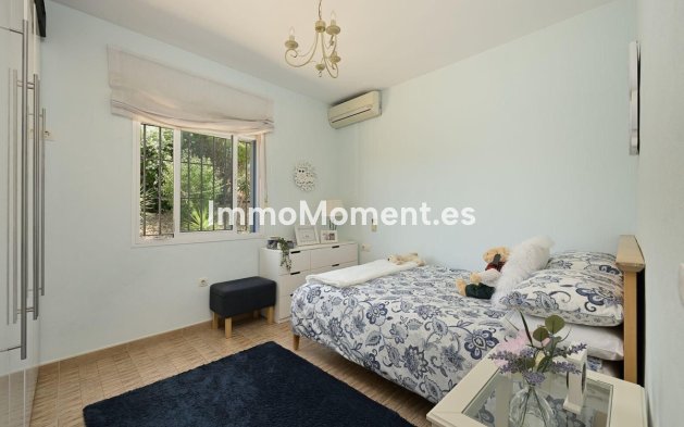 Resale - Detached villa - Inland  - Alhaurín el Grande Centro
