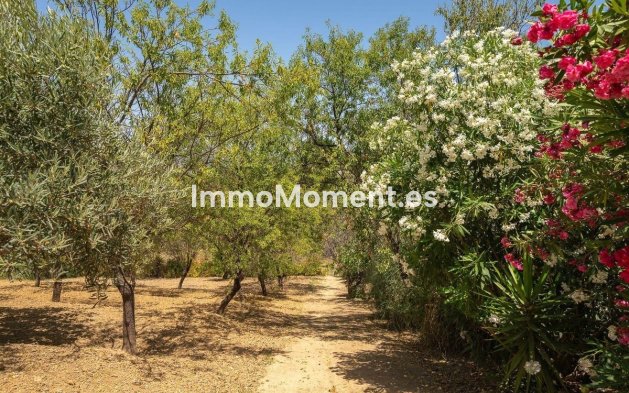Resale - Detached villa - Inland  - Alhaurín el Grande Centro