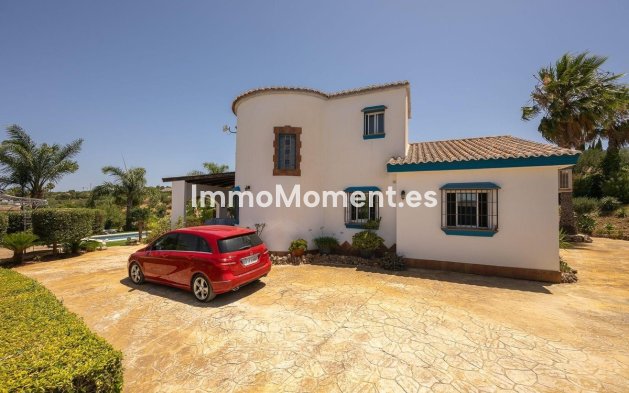 Resale - Detached villa - Inland  - Alhaurín el Grande Centro