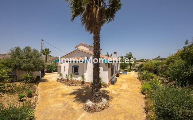 Resale - Detached villa - Inland  - Alhaurín el Grande Centro