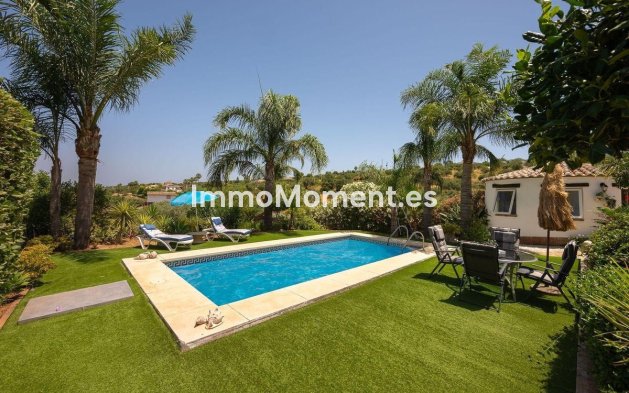 Resale - Detached villa - Inland  - Alhaurín el Grande Centro
