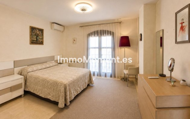 Resale - Detached villa - Marbella - Guadalmina Alta