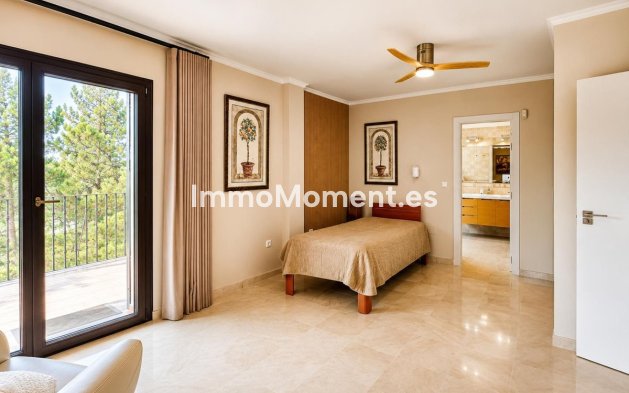 Resale - Detached villa - Marbella - Guadalmina Alta