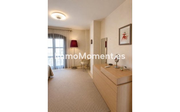 Resale - Detached villa - Marbella - Guadalmina Alta