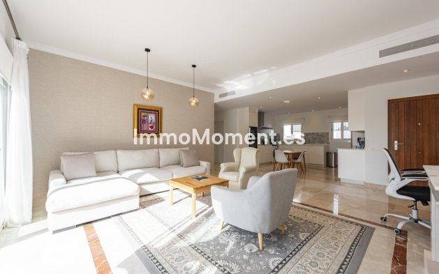 Resale - Apartment - Benahavís - Benahavís Centro