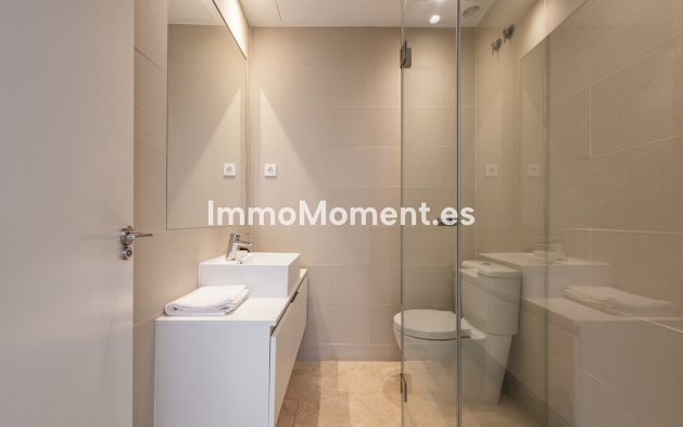 Resale - Apartment - Benahavís - Benahavís Centro