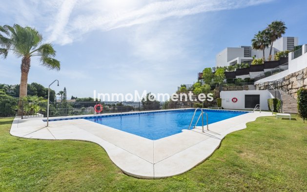 Resale - Apartment - Benahavís - Benahavís Centro