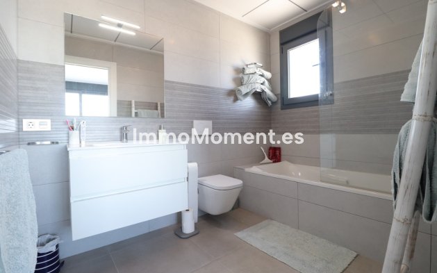 Bestaande woning - Vrijstaande villa - Rojales - Benimar