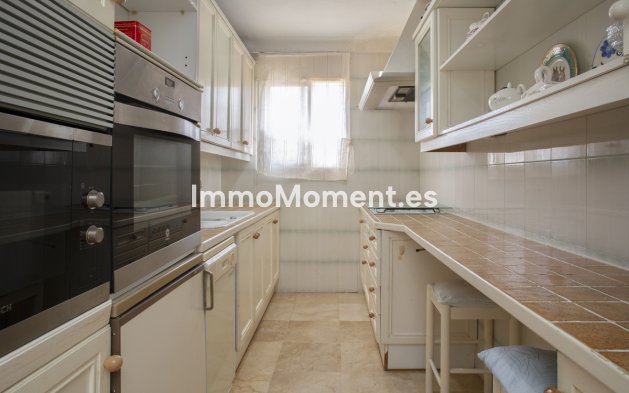 Wiederverkauf - Freistehende Villa - Marbella - Guadalmina Baja