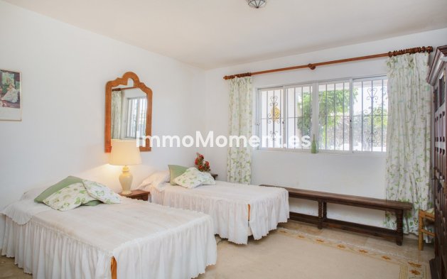 Wiederverkauf - Freistehende Villa - Marbella - Guadalmina Baja