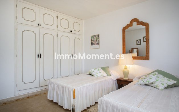 Wiederverkauf - Freistehende Villa - Marbella - Guadalmina Baja