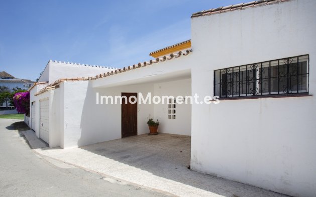 Wiederverkauf - Freistehende Villa - Marbella - Guadalmina Baja