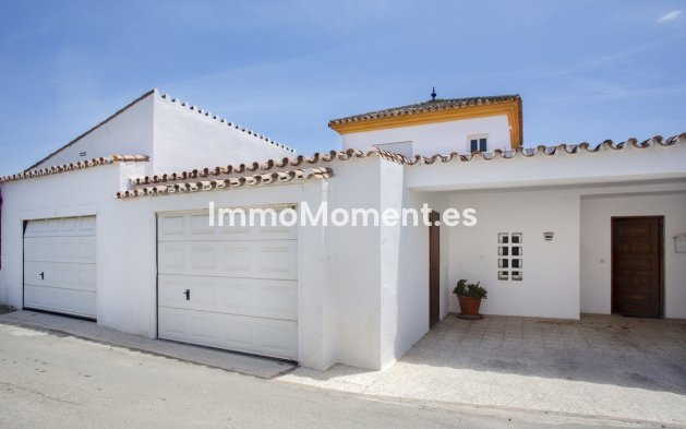 Wiederverkauf - Freistehende Villa - Marbella - Guadalmina Baja