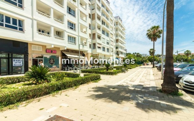 Resale - Apartment - Marbella - Nueva Andalucía