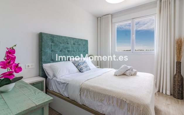Resale - Apartment - Marbella - Nueva Andalucía