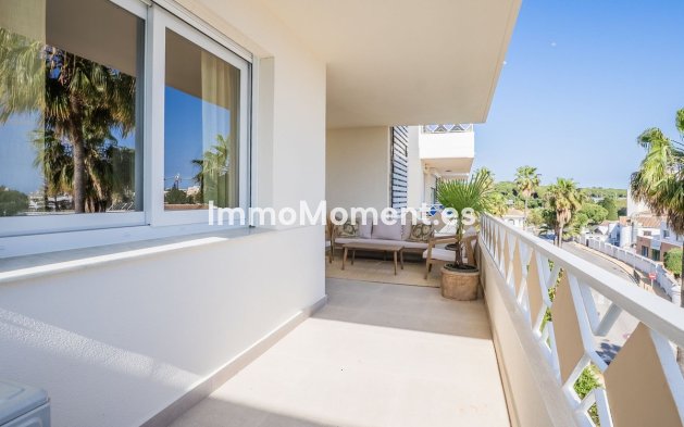 Resale - Apartment - Marbella - Las Chapas